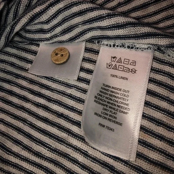 Rachel Zoe button down linen top, tie front - Picture 14 of 17